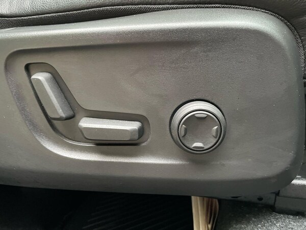 Used Volvo XC40 2022 for sale - 76264364: Photo 30