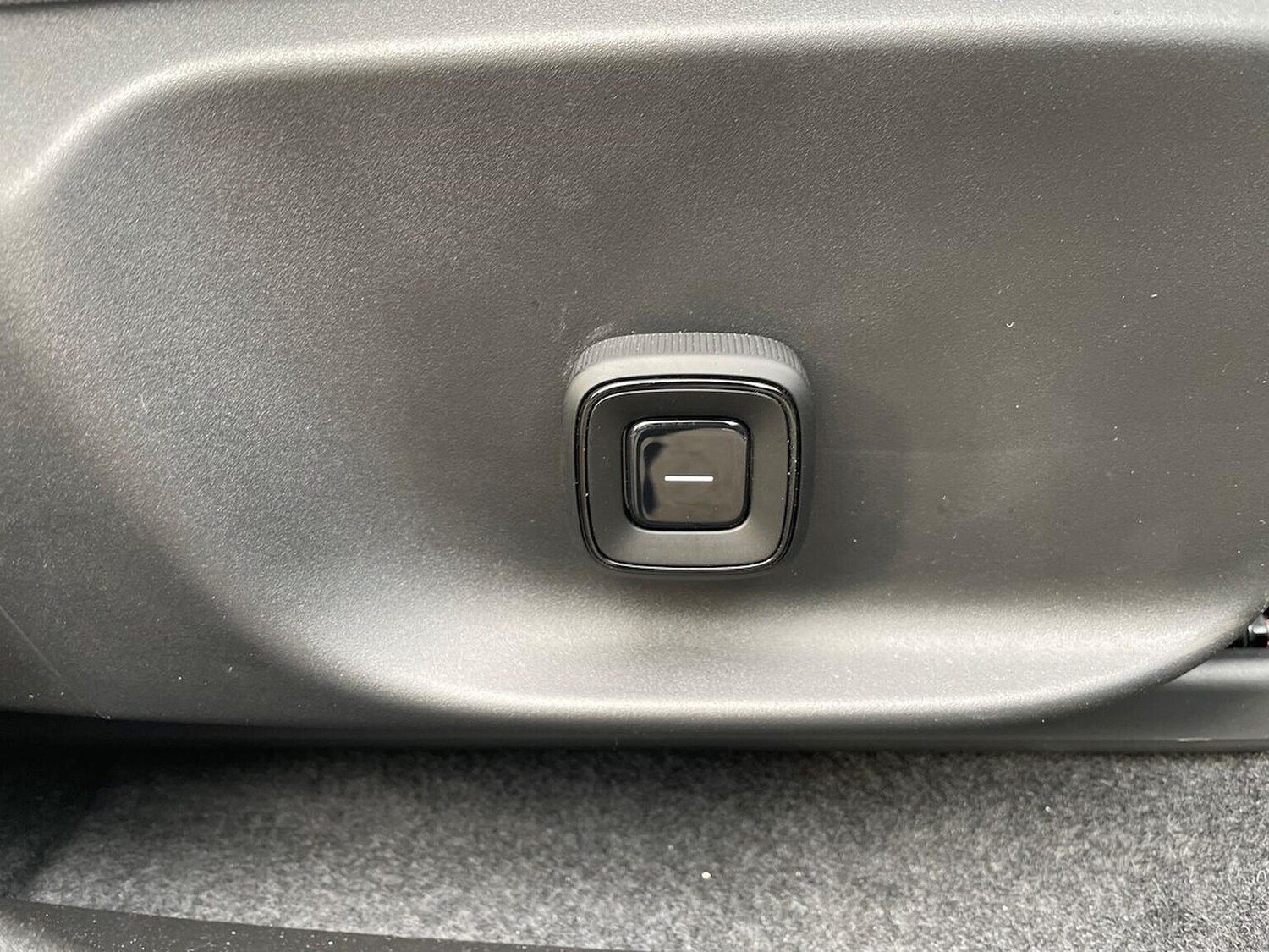 Used Volvo EX30 2025 for sale - 76115514: Photo 30
