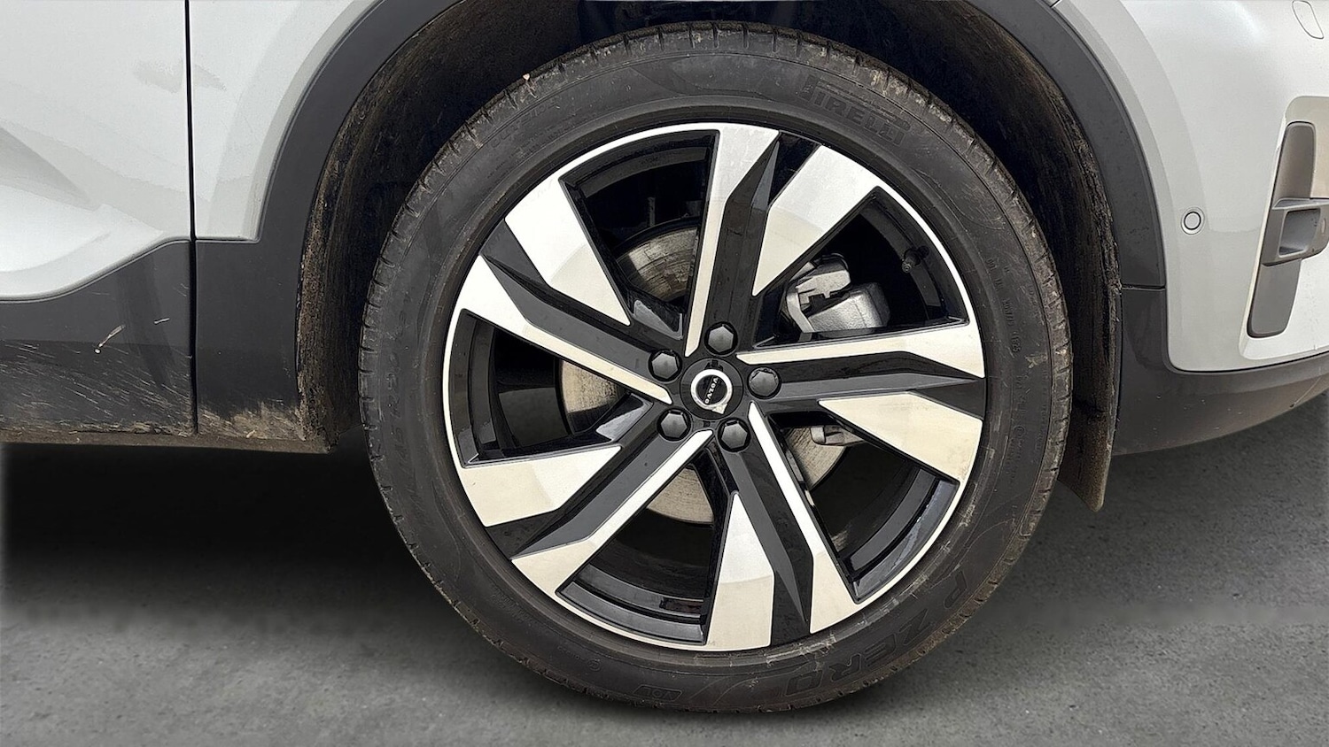 Used Volvo XC40 2025 for sale - 77033454: Photo 6