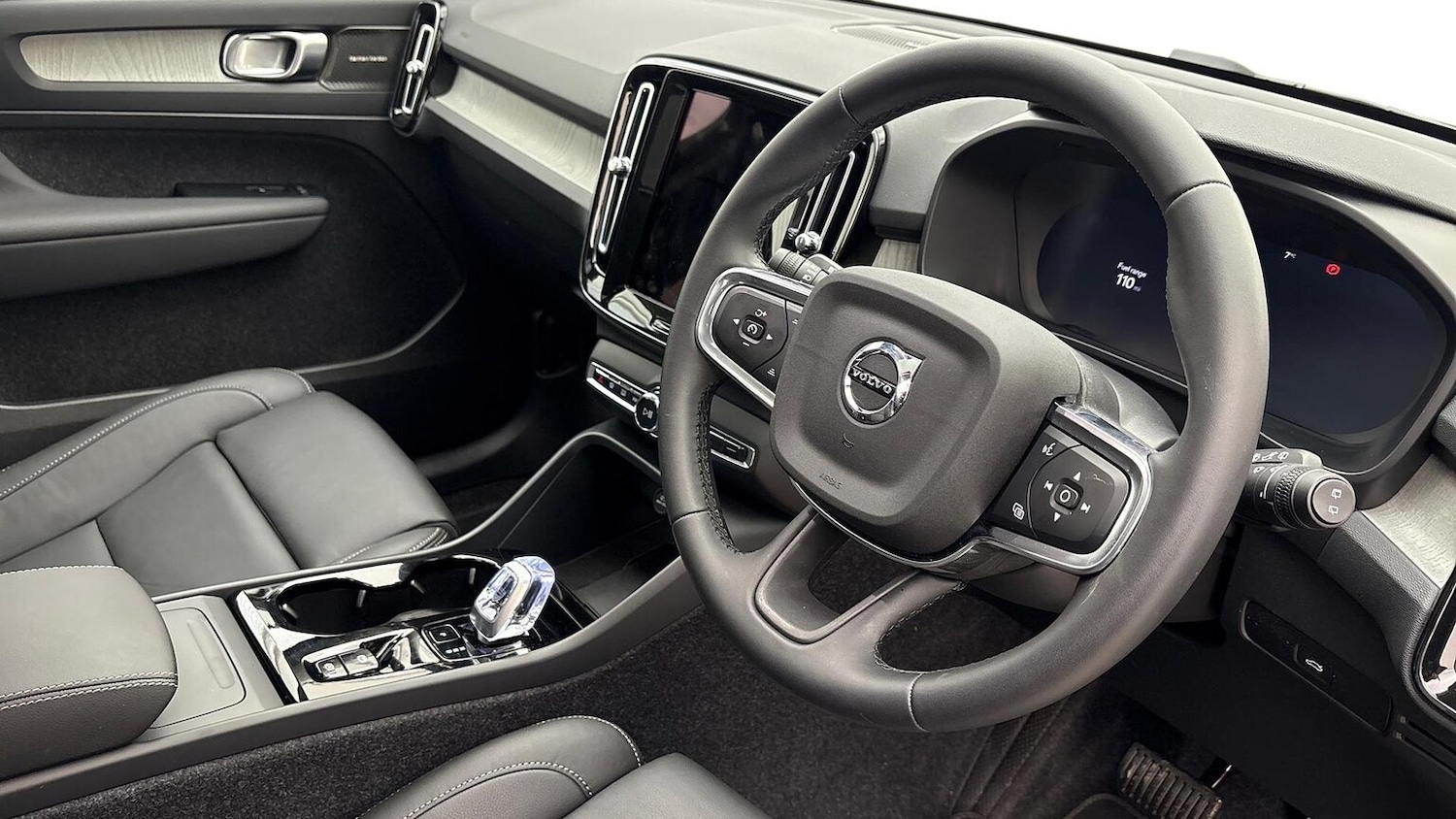 Used Volvo XC40 2025 for sale - 77033454: Photo 7