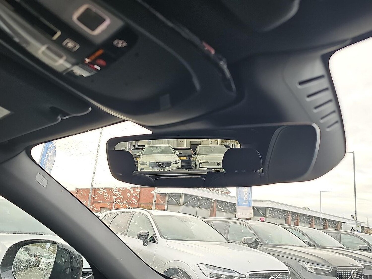 Used Volvo XC60 2025 for sale - 78191377: Photo 16