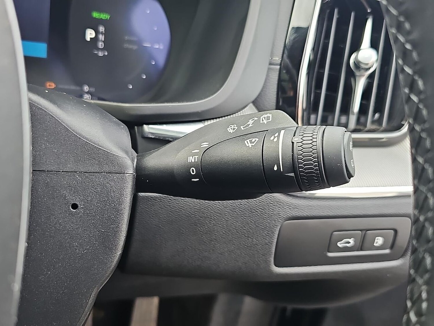 Used Volvo XC60 2025 for sale - 78191377: Photo 29