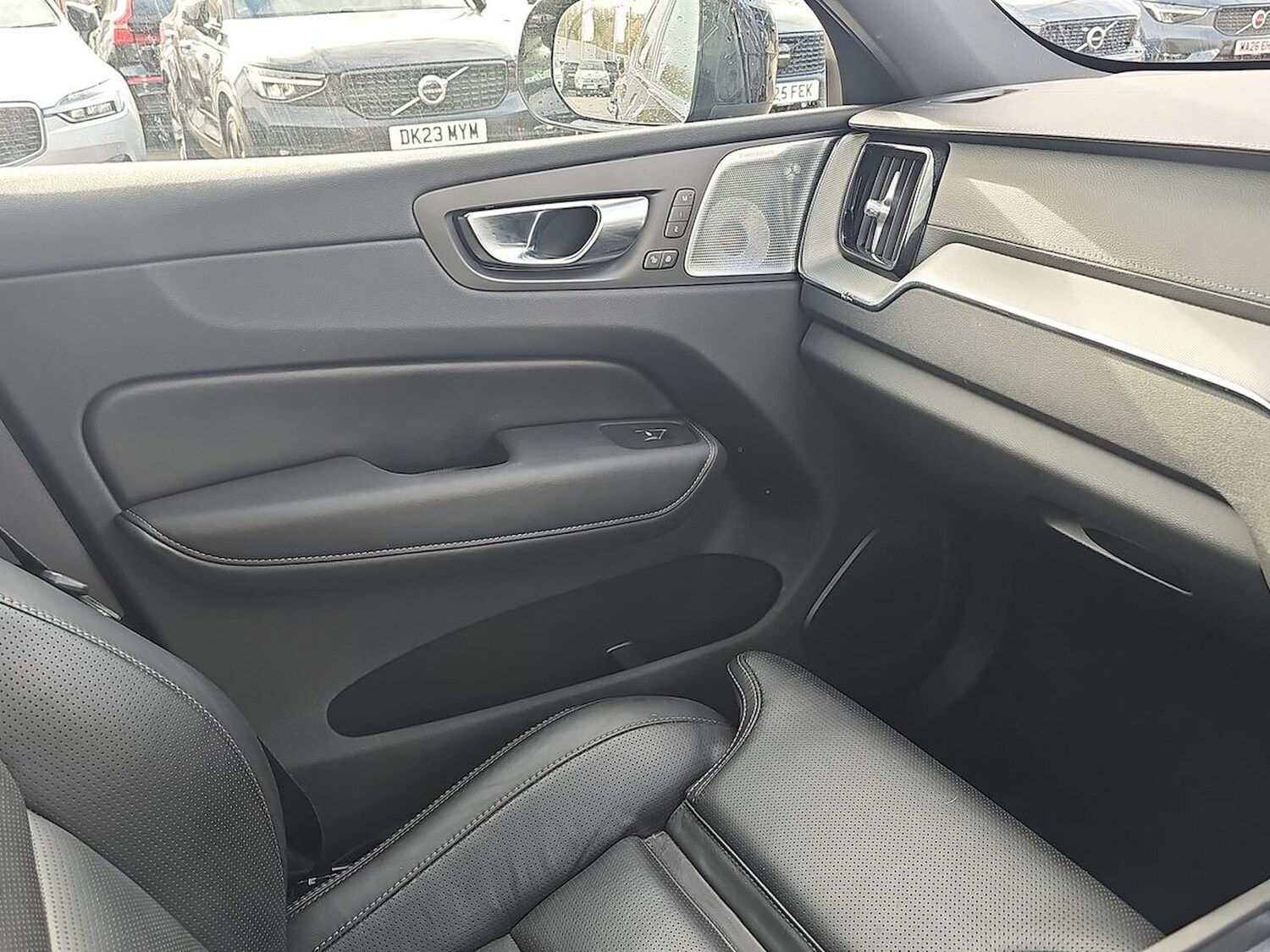 Used Volvo XC60 2025 for sale - 78191377: Photo 40