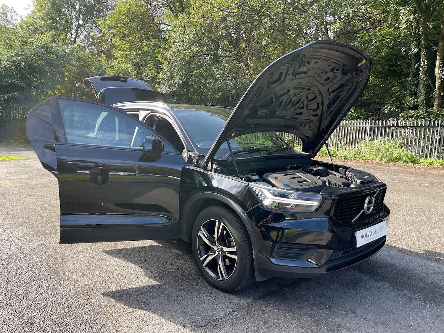 Used Volvo XC40 2022 for sale - 76830703: Photo 40