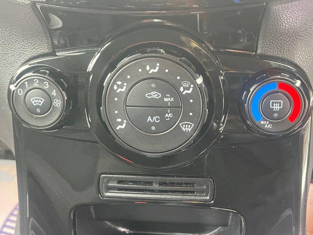 Used Ford Fiesta 2017 for sale - 76604790: Photo 20