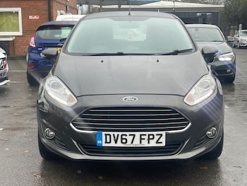 Used Ford Fiesta 2017 for sale - 76604790: Photo