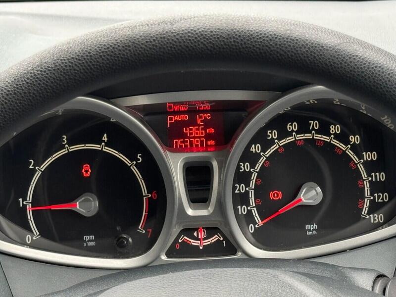 Used Ford Fiesta 2009 for sale - 77149416: Photo 32