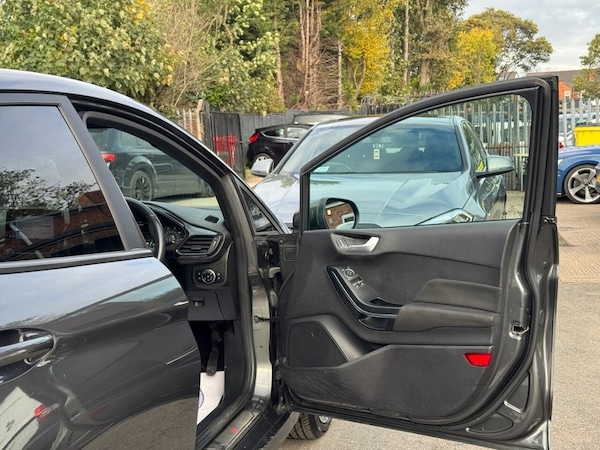 Used Ford Fiesta 2019 for sale - 76333690: Photo 28