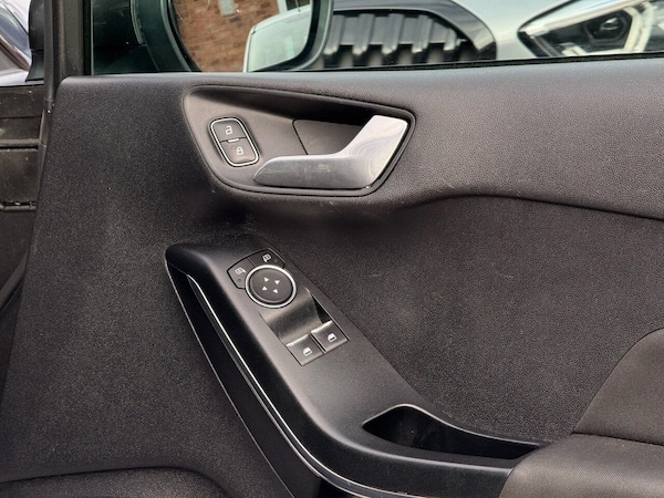 Used Ford Fiesta 2019 for sale - 76333690: Photo 39