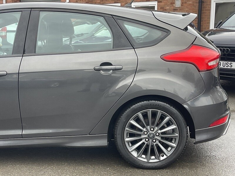 Used Ford Focus for sale - 77501080: Photo 22