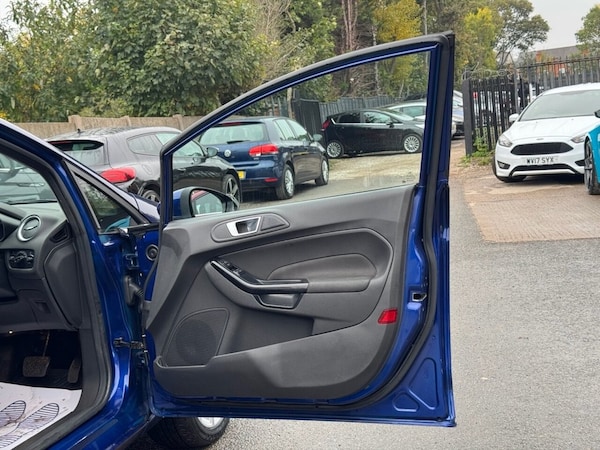 Used Ford Fiesta 2017 for sale - 76267399: Photo 24