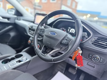 Used Ford Focus 2020 for sale - 77700799: Photo