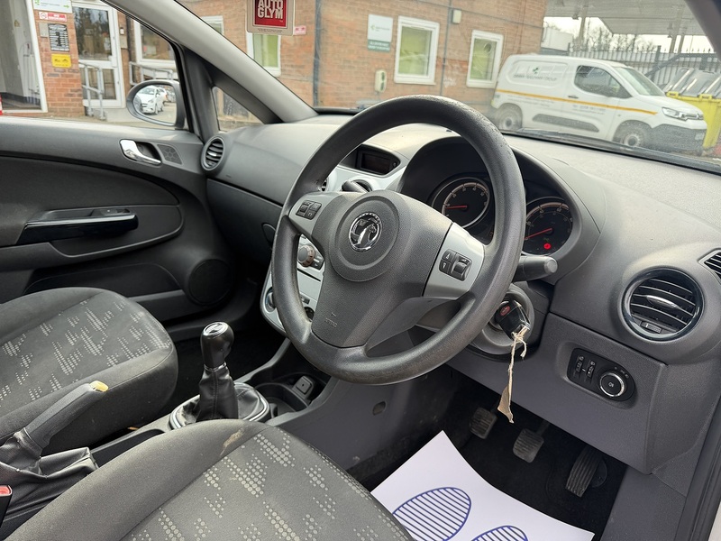 Used Vauxhall Corsa 2012 for sale - 77980795: Photo 27
