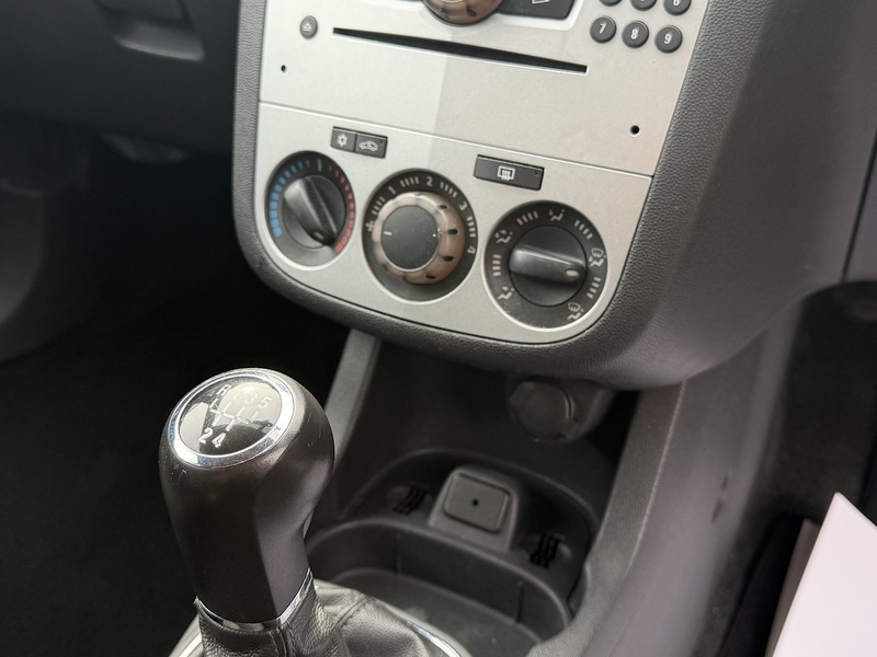 Used Vauxhall Corsa 2012 for sale - 77980795: Photo 33