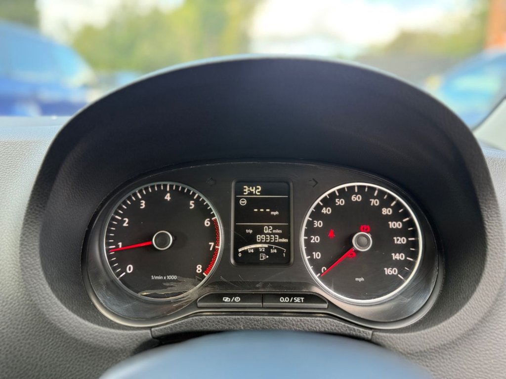 Used Volkswagen Polo 2013 for sale - 76256143: Photo 24