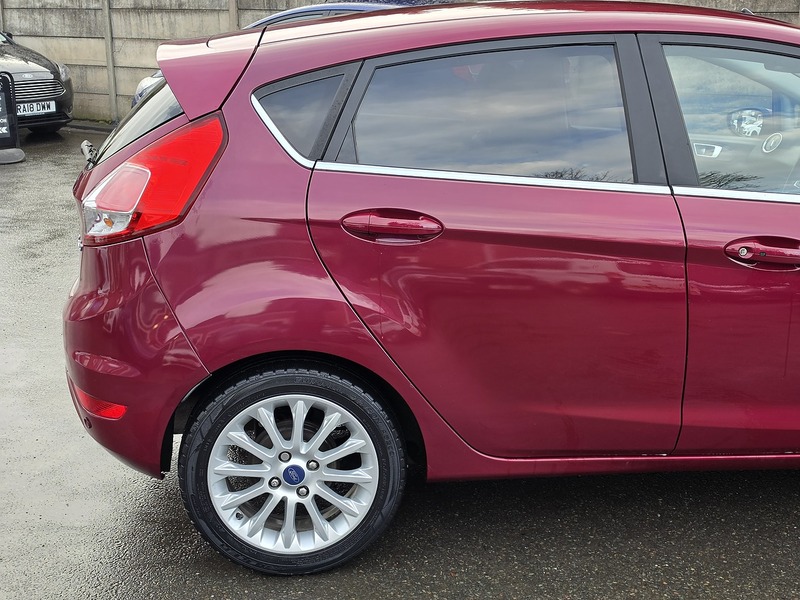 Used Ford Fiesta 2014 for sale - 77915305: Photo 14