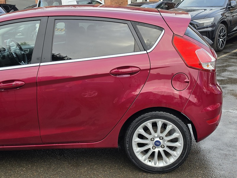 Used Ford Fiesta 2014 for sale - 77915305: Photo 22