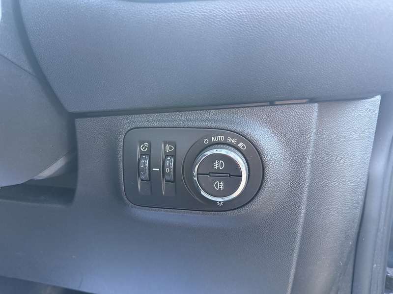 Used Vauxhall Corsa 2017 for sale - 77889190: Photo 63