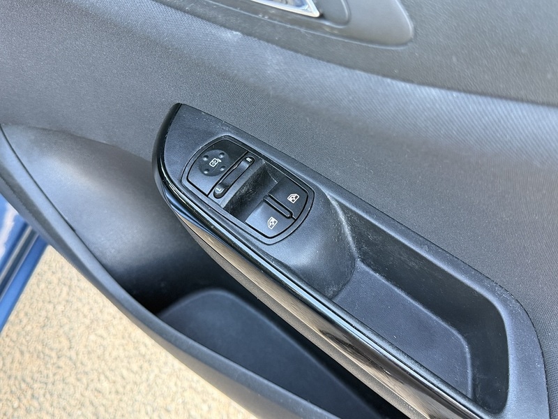 Used Vauxhall Corsa 2017 for sale - 77889190: Photo 64