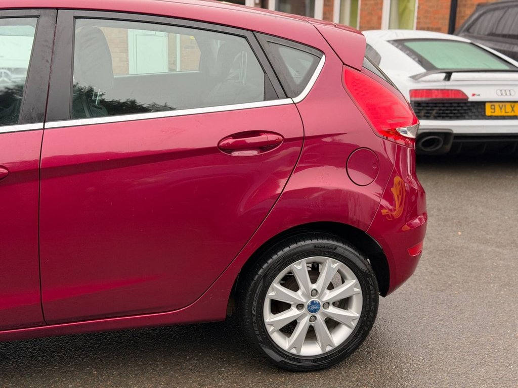 Used Ford Fiesta 2010 for sale - 77007691: Photo 12