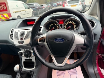 Used Ford Fiesta 2010 for sale - 77007691: Photo