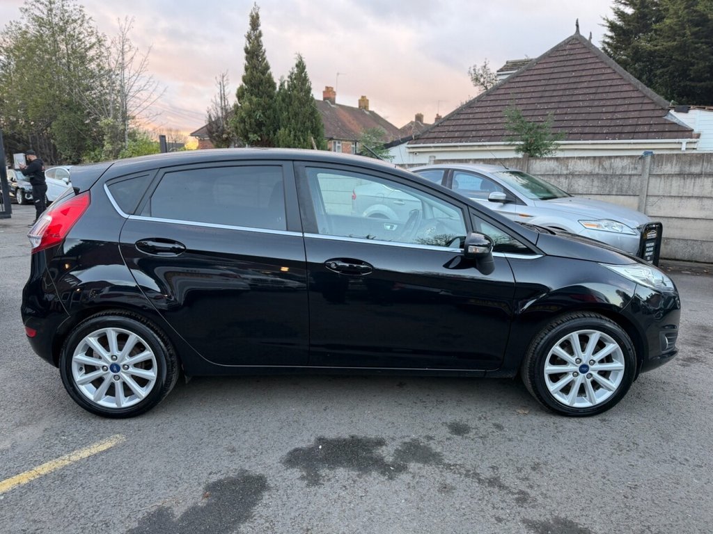 Used Ford Fiesta 2017 for sale - 76631651: Photo 12