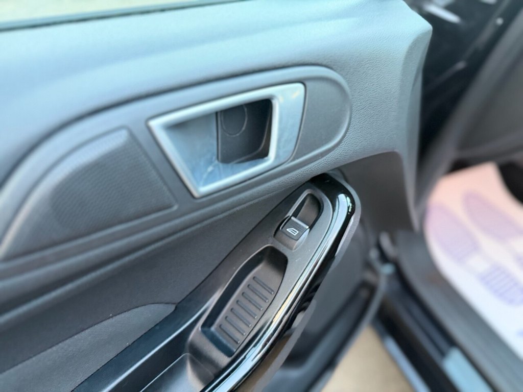 Used Ford Fiesta 2017 for sale - 76631651: Photo 27