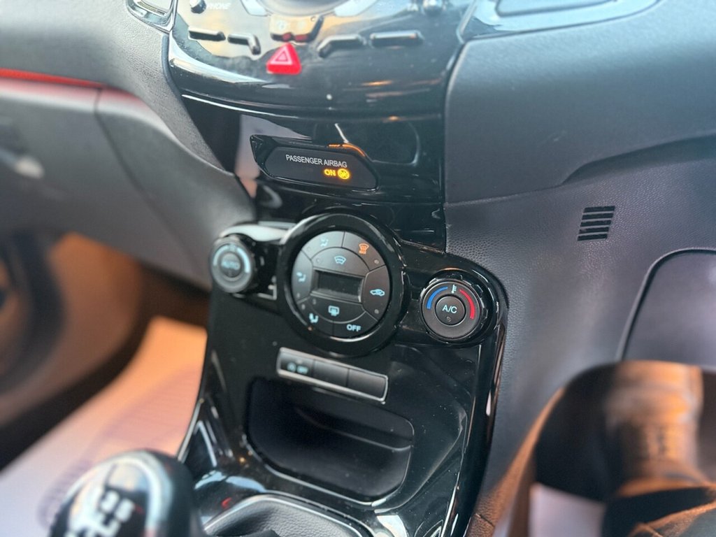 Used Ford Fiesta 2017 for sale - 76631651: Photo 32