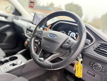 Used Ford Focus 2019 for sale - 78607904: Photo