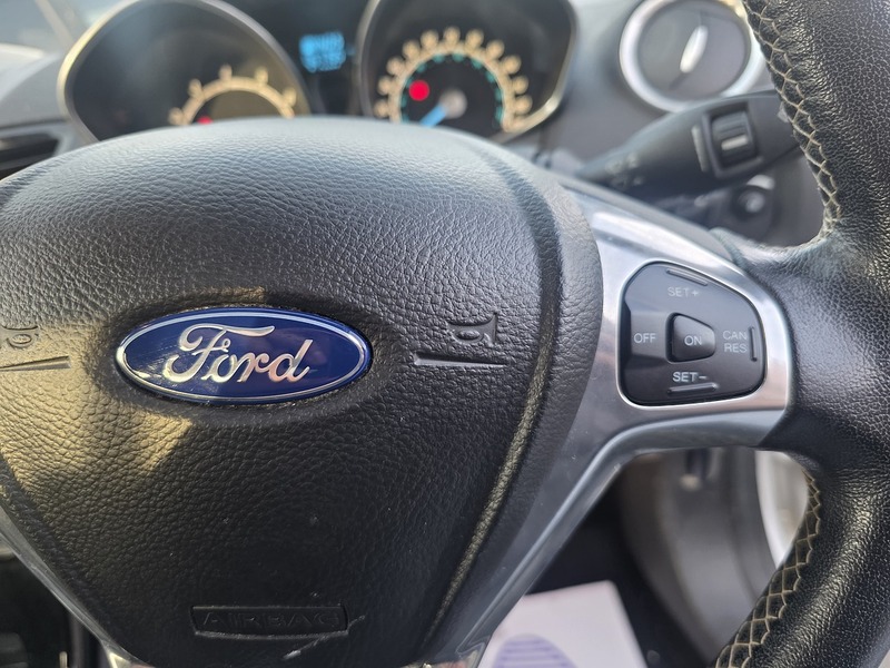 Used Ford Fiesta 2015 for sale - 77264047: Photo 37