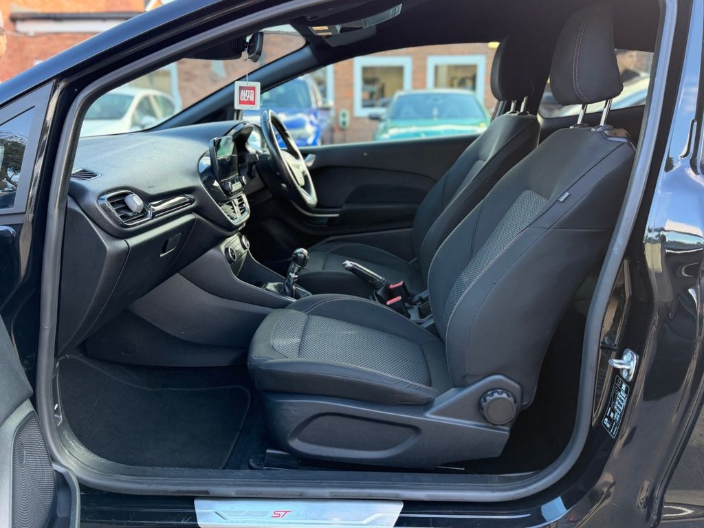 Used Ford Fiesta 2018 for sale - 76439117: Photo 26