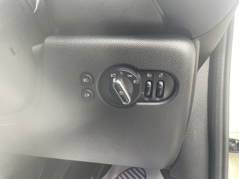 Used MINI Hatch 2019 for sale - 78054216: Photo 22