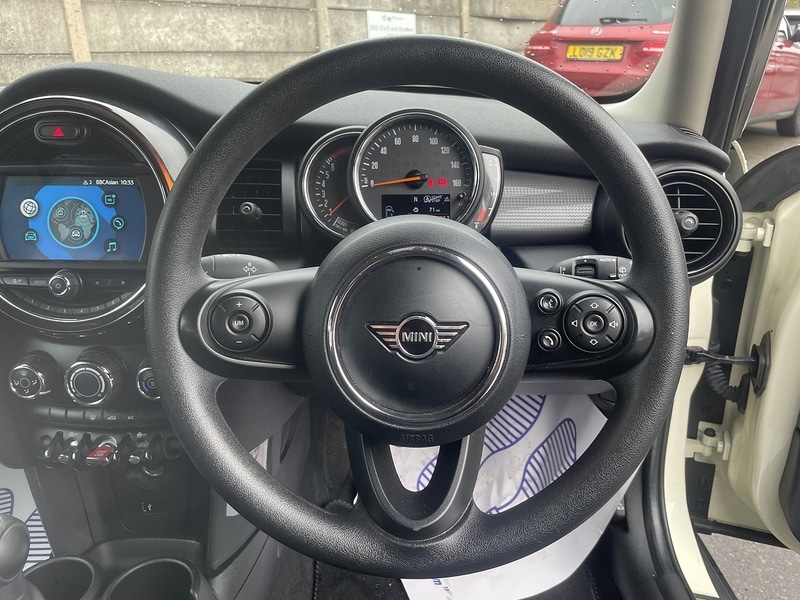 Used MINI Hatch 2019 for sale - 78054216: Photo 3