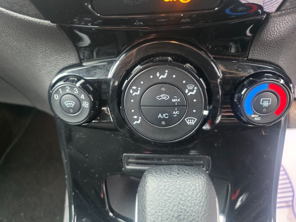 Used Ford Fiesta 2015 for sale - 76470330: Photo 33