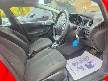 Used Ford Fiesta 2015 for sale - 76470330: Photo