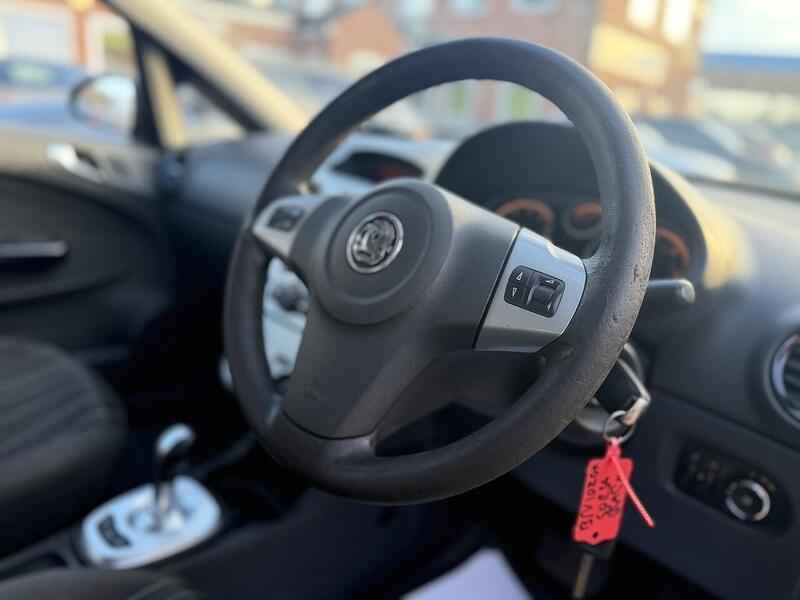 Used Vauxhall Corsa 2010 for sale - 77730896: Photo 3