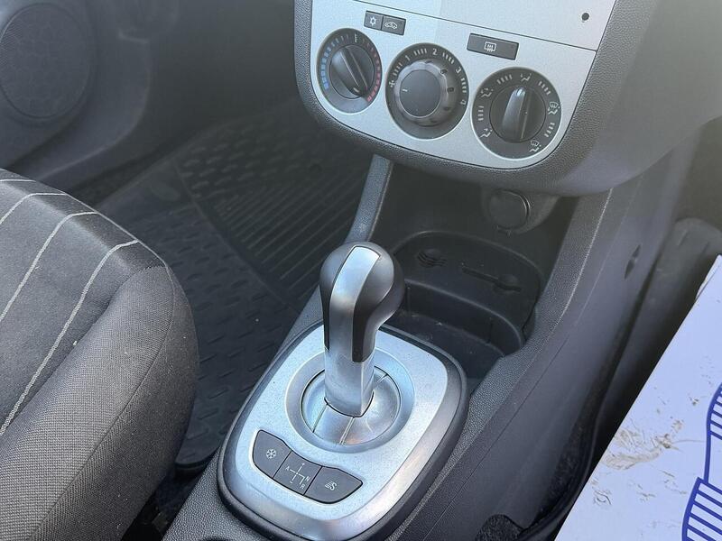 Used Vauxhall Corsa 2010 for sale - 77730896: Photo 31