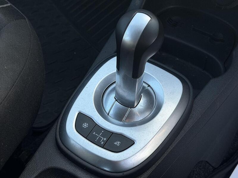 Used Vauxhall Corsa 2010 for sale - 77730896: Photo 32