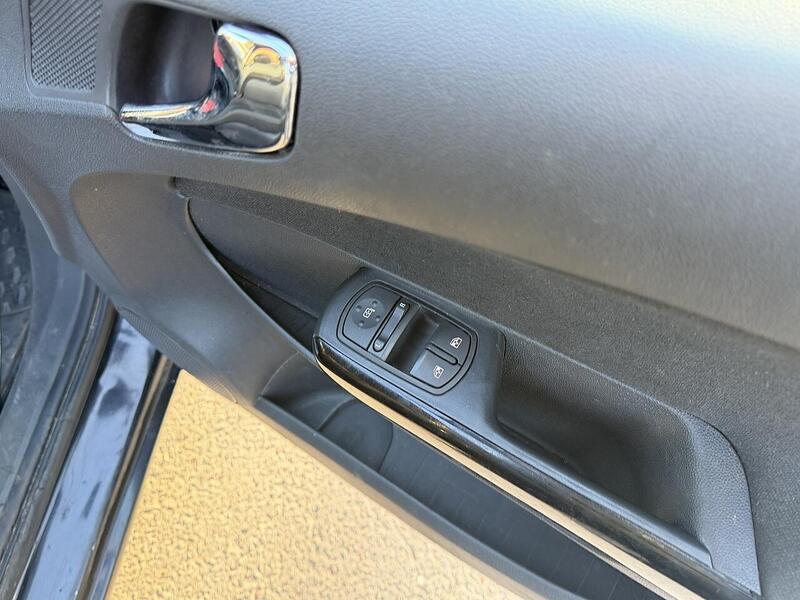 Used Vauxhall Corsa 2010 for sale - 77730896: Photo 44