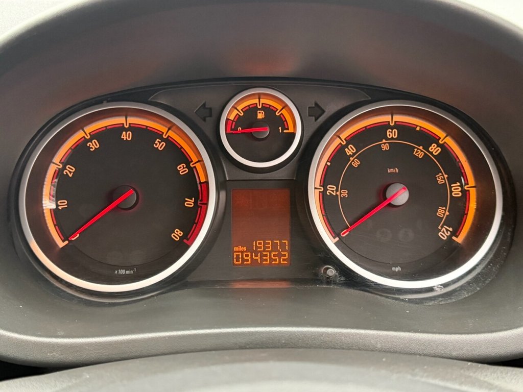 Used Vauxhall Corsa 2011 for sale - 76586640: Photo 24