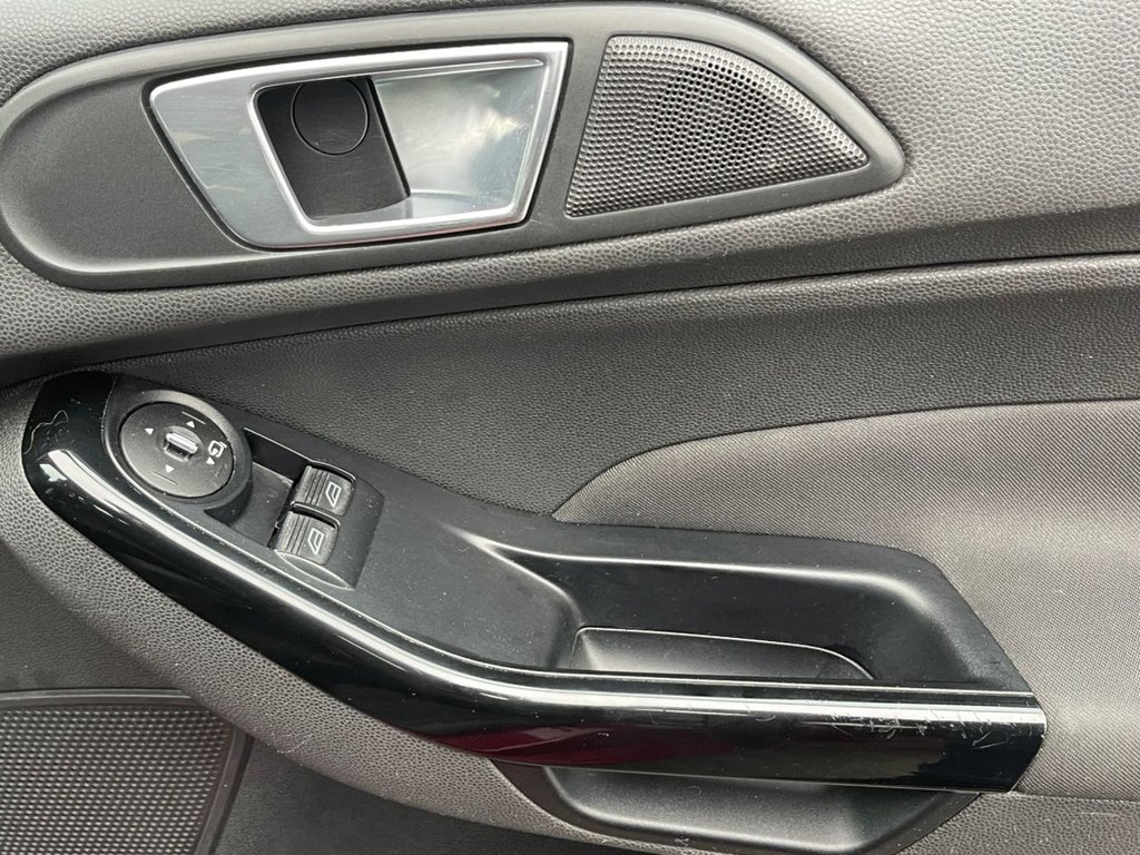 Used Ford Fiesta 2013 for sale - 76261026: Photo 18
