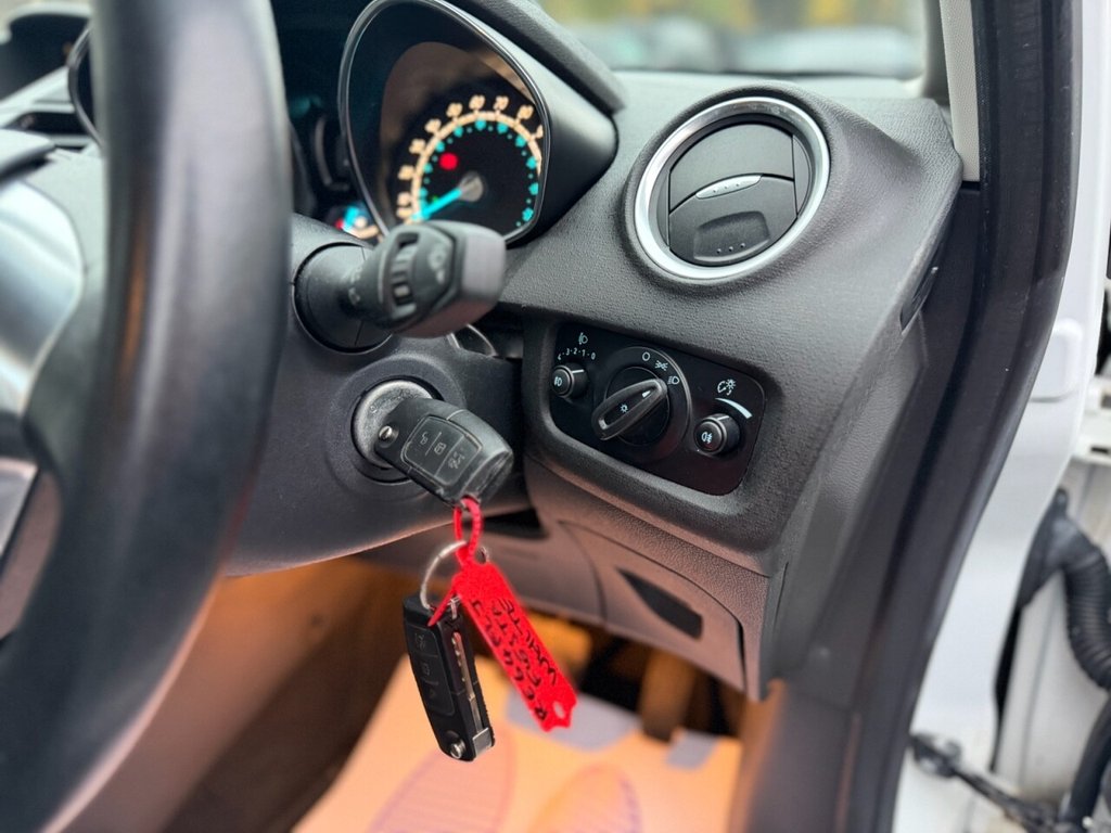 Used Ford Fiesta 2014 for sale - 76593474: Photo 40