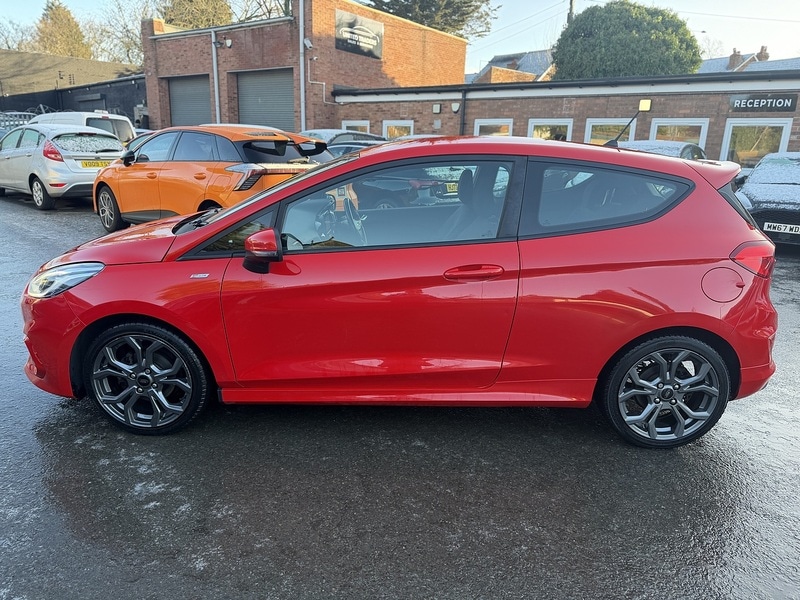 Used Ford Fiesta 2018 for sale - 77149335: Photo 4