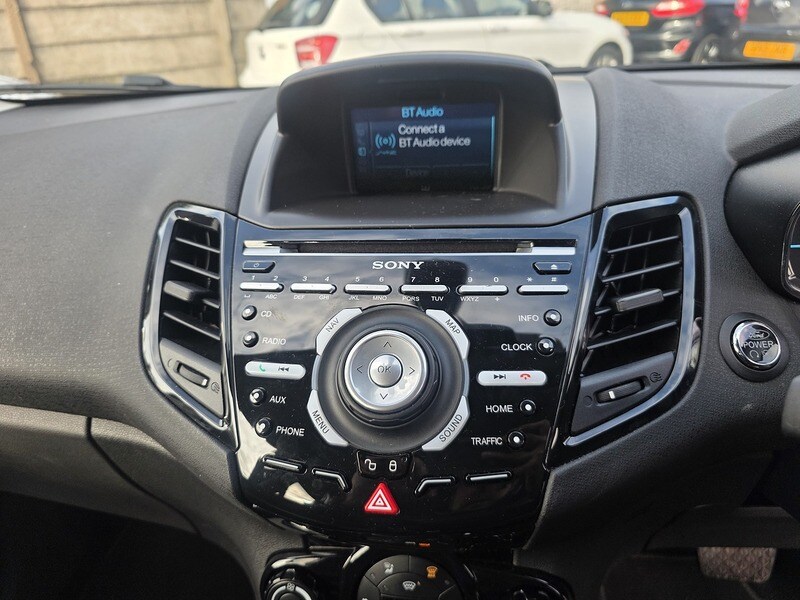 Used Ford Fiesta 2015 for sale - 77356859: Photo 38