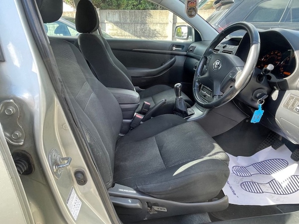 Used Toyota Avensis 2003 for sale - 76256045: Photo 23
