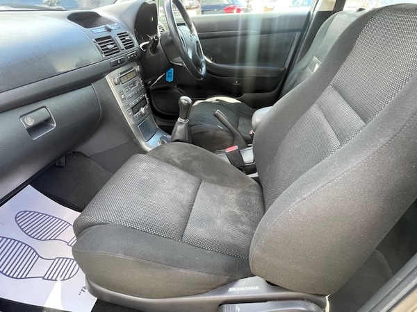 Used Toyota Avensis 2003 for sale - 76256045: Photo 27