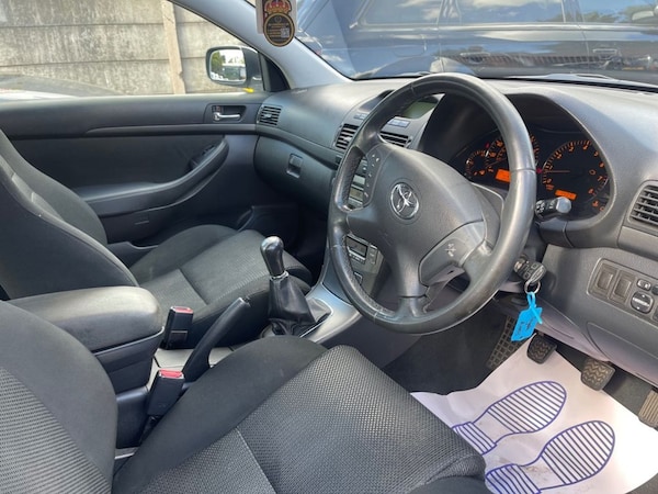 Used Toyota Avensis 2003 for sale - 76256045: Photo 3