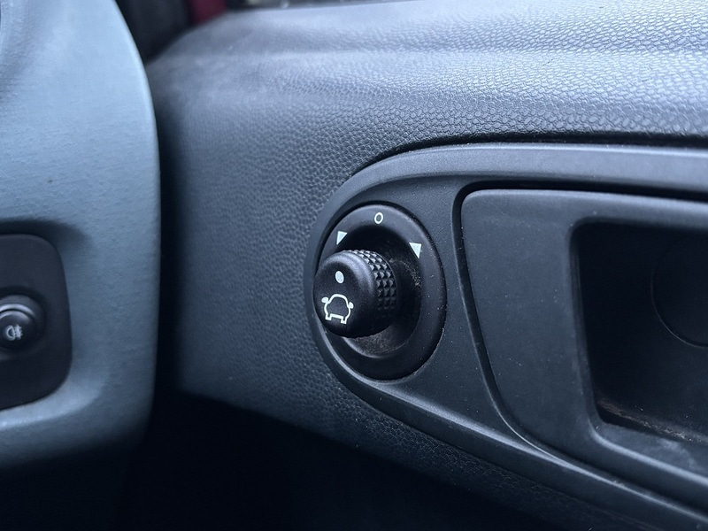 Used Ford Fiesta 2009 for sale - 77409087: Photo 32