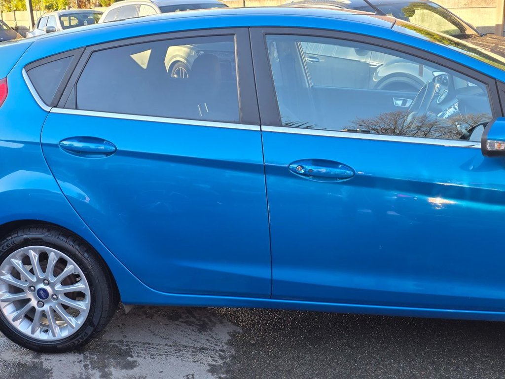 Used Ford Fiesta 2013 for sale - 76698885: Photo 8