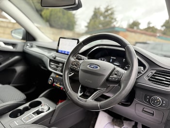 Used Ford Focus 2020 for sale - 77172768: Photo